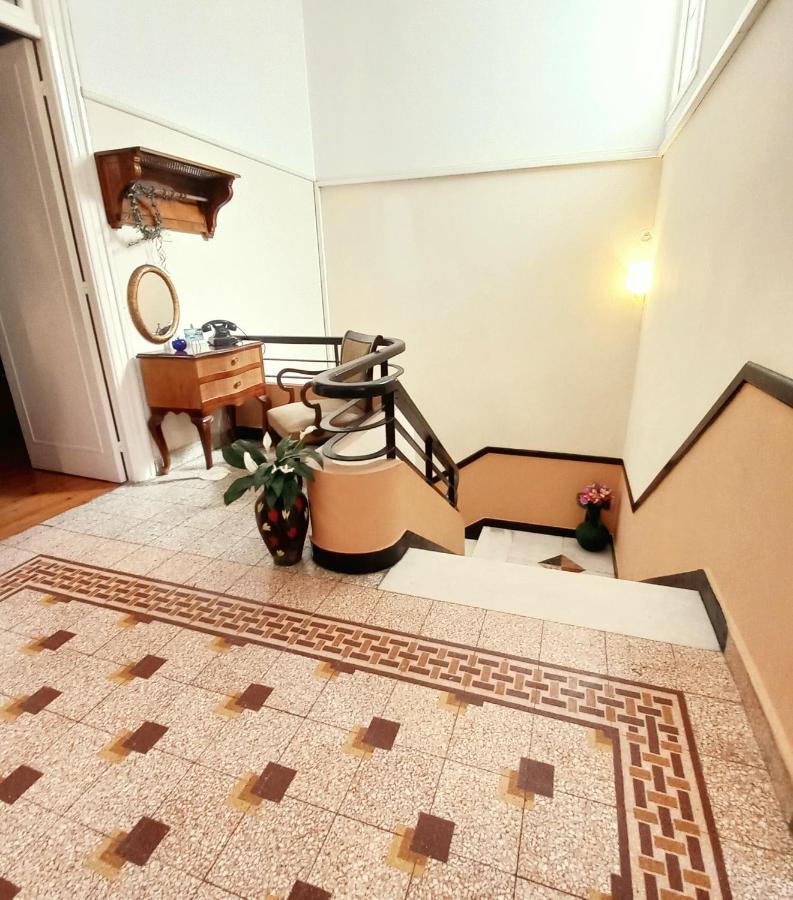 Zeta'S Vintage Garden House Villa Sparta Exterior photo